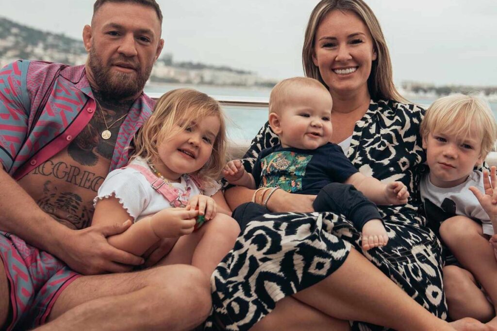 compagne conor mc gregor (5)