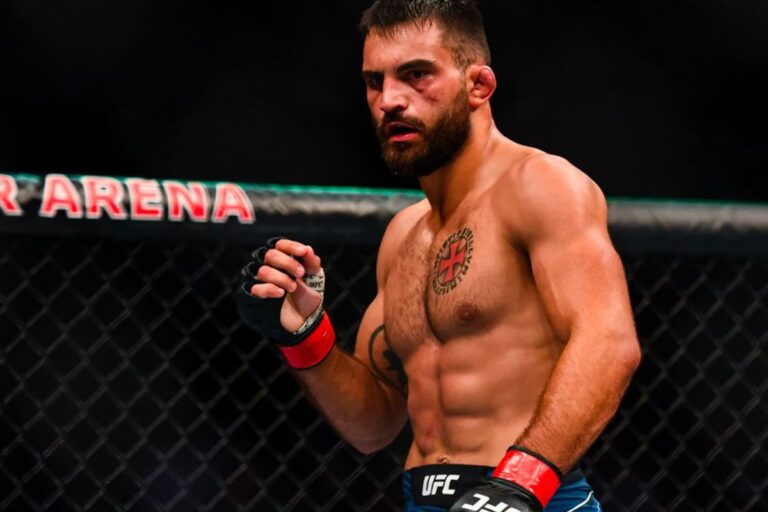 Pourquoi l&rsquo;oreille de Benoît Saint-Denis est en chou-fleur ?