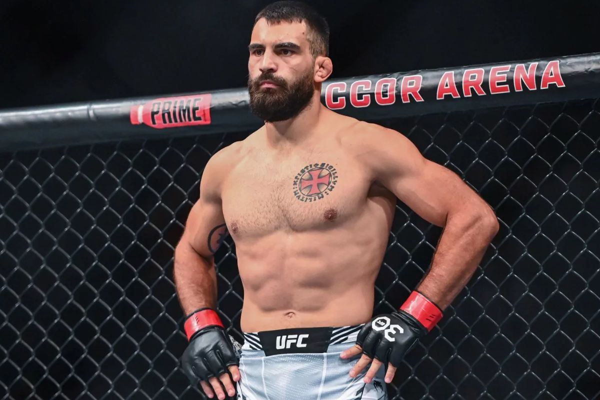 Quelle taille fait Benoit Saint Denis ?