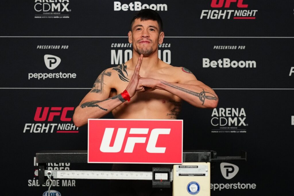 record brandon moreno (3)