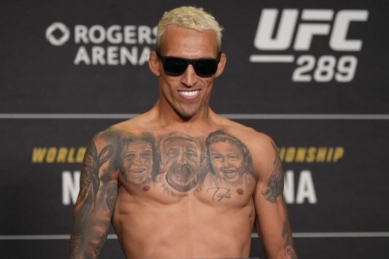 Quels sont les records de Charles Oliveira ?